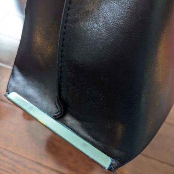 NWOT Aldo Satchel Black with Tassel crossbody and shoulder strap - Picture 7 of 9